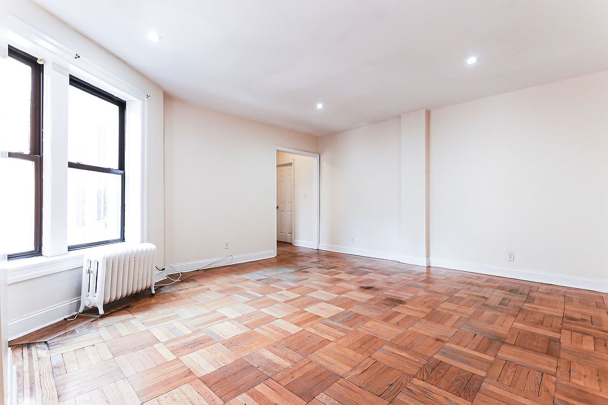 647 W 169th St 2a New York Ny Zillow