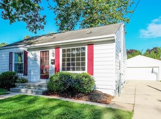 2408 49th Pl, Des Moines, IA 50310