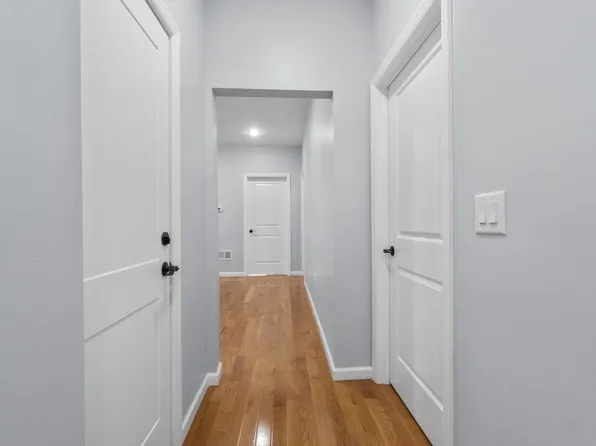 170 West 10th Street image 14 of 19