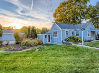 1525 Riverside Ave, St Charles, IL 60174