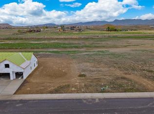 23 Apple Grove St, Montrose, CO 81401