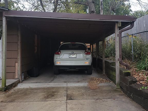 3rd image of 1407 W 45th St