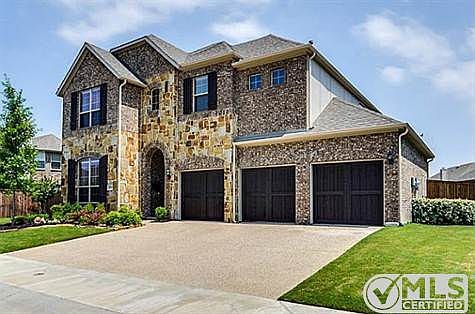 3rd image of 2524 Dover Dr