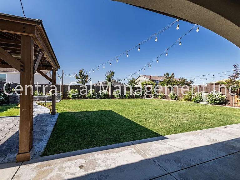 9029 Almond Creek Dr — Photo 28