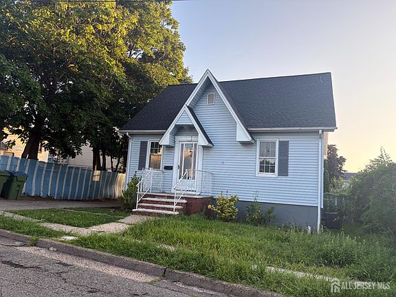2nd image of 12 Nelson Ave