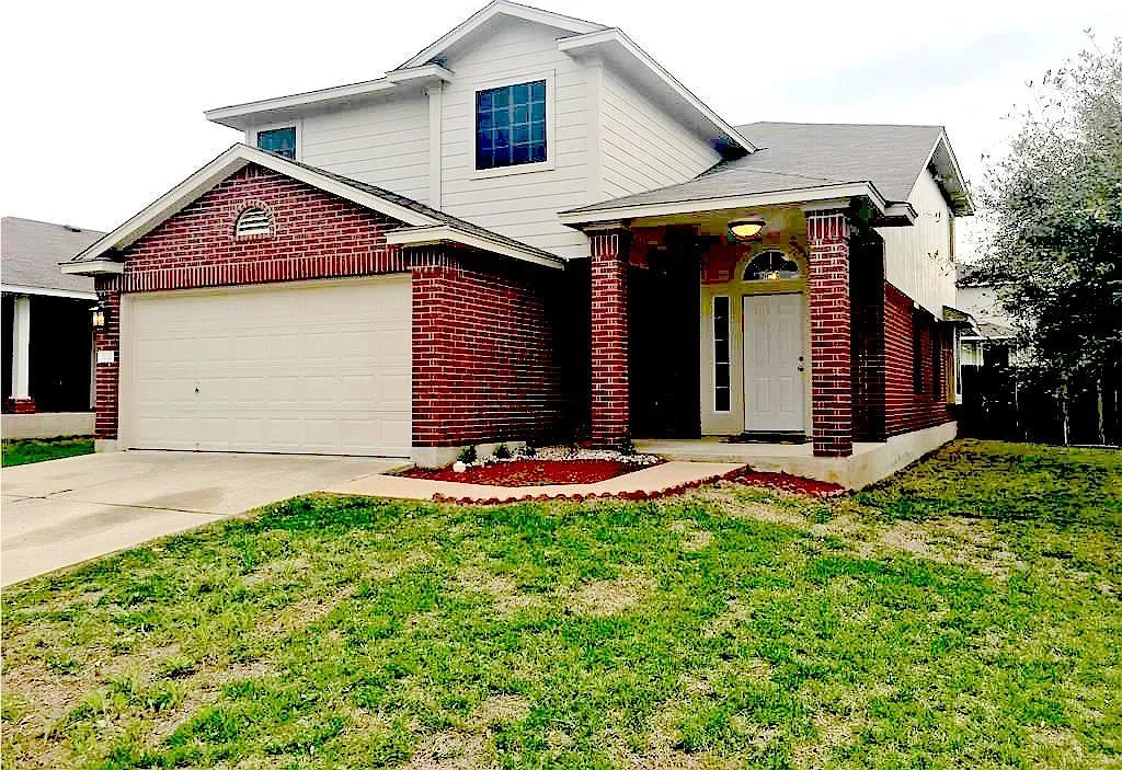 4 bed, 2.5 bath, 2179 sqft, $2,199 — Photo 1