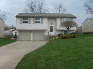 2507 Walnut St, Girard, OH 44420