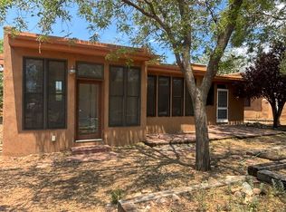 1910 Agua Fria St, Santa Fe, NM 87505