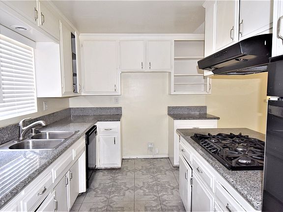 5th image of 12094 Deerwood Ln