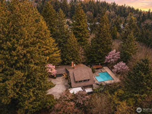 16521 NE 1st Place, Bellevue, WA 98008