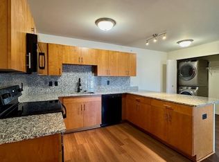 7639 Sylvan Towne Dr #101, Sylvania, OH 43560