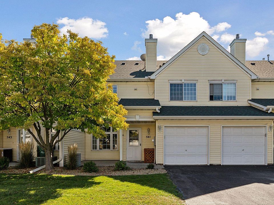 1st image of 541 Aqua Cir