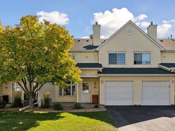 541 Aqua Cir, Lino Lakes, MN 55014