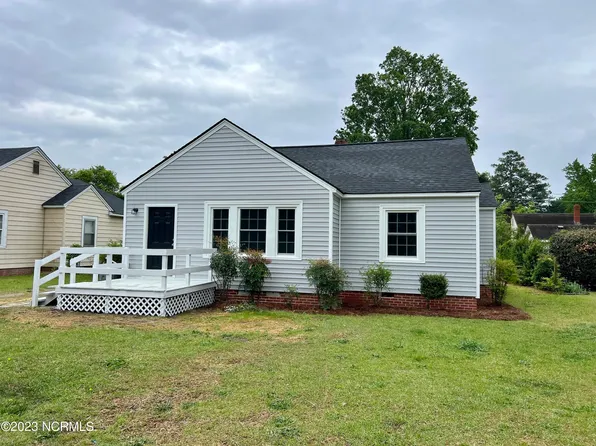 121 N Fairview Circle, Tarboro, NC 27886