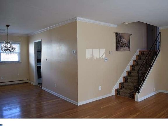 3rd image of 157 Rockrose Dr