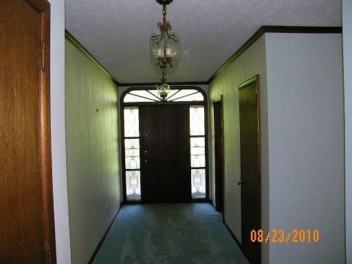 4th image of 4918 Mountaincrest Dr