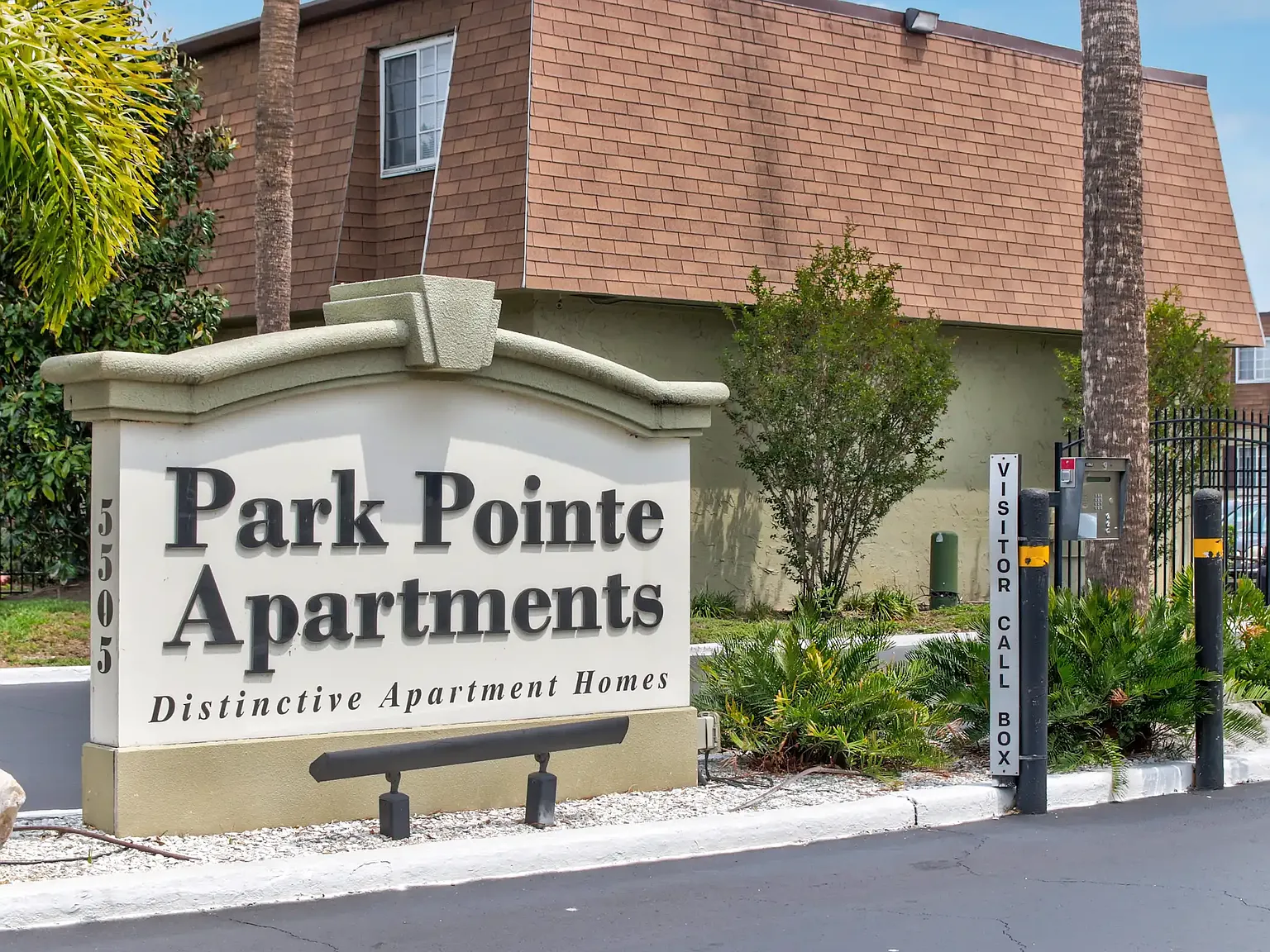 Park Pointe Apartments — Photo 1