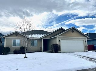 2128 NW Elm Ave, Redmond, OR