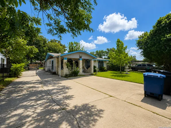 135 Croesus, San Antonio, TX 78213