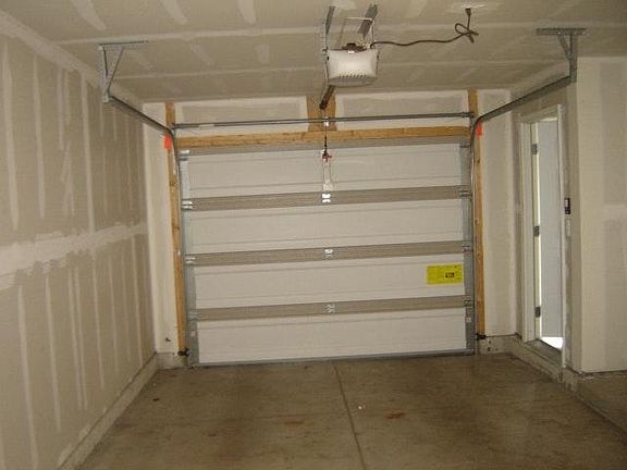 5th image of 3257 Whitaker Dr