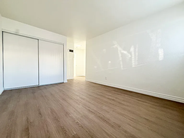 430 S Willie James Jones Ave — Photo 11