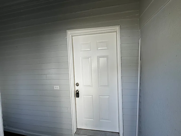 1519 N Ripley St — Photo 16