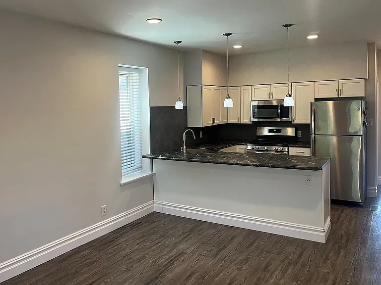 4120 Flad Ave — Photo 2