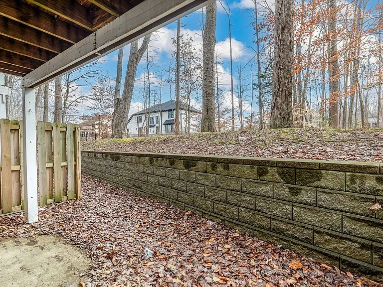 605 Hanna Ave — Photo 13