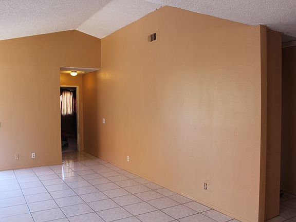 2nd image of 8417 Reseda Ave