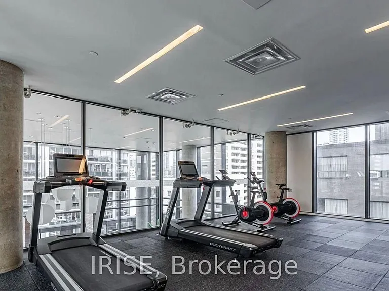 81 Wellesley St E #1808 — Photo 19