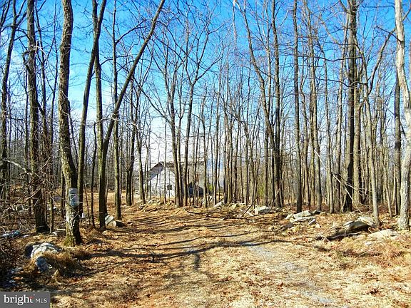 5th image of 680 Eagles Nest Ln
