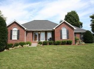 6 Parwood Ct, Johnson City, TN 37601