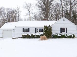 6741 Woodland Dr, Hamburg, NY 14075