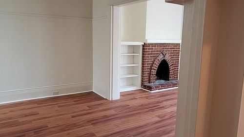5th image of 1757 Grove St