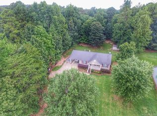 209 Laurel Creek Dr, Bessemer City, NC 28016