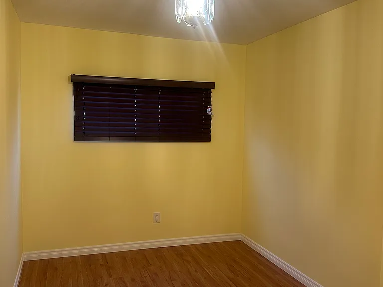 132 S Cedar St — Photo 13