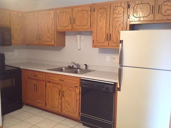 5th image of 5338 Waterbury Ln APT 1305A