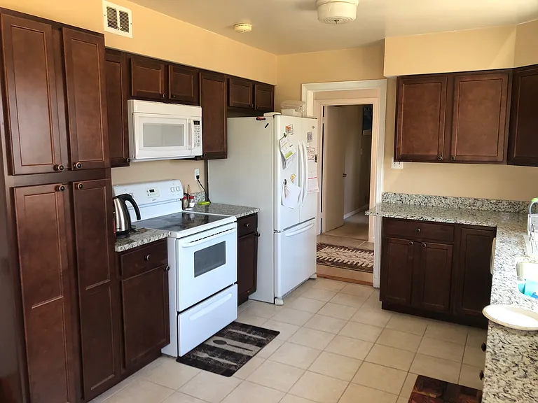 10001 Counselman Rd — Photo 12