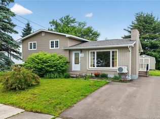 25 Lasalle Cres, Moncton, NB E1A5L5