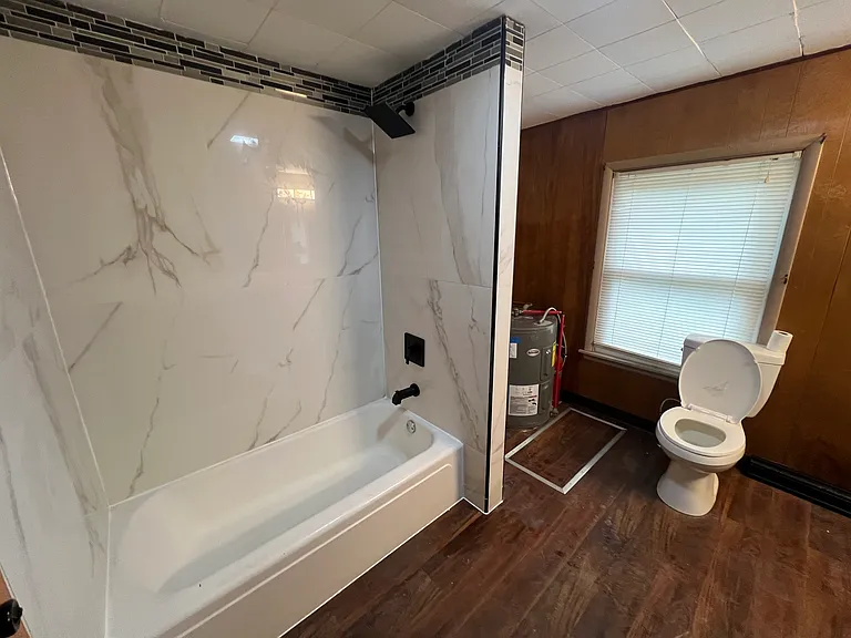 809 S Circle Dr E — Photo 6