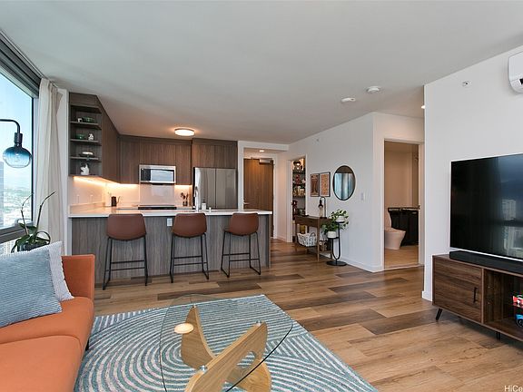 4th image of 1500 Rycroft St #3200R