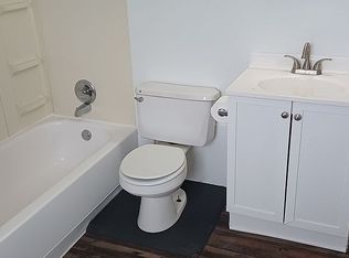 1612 9th St, Moline, IL 61265