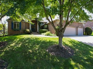 998 W Sycamore St, Springfield, MO 65810