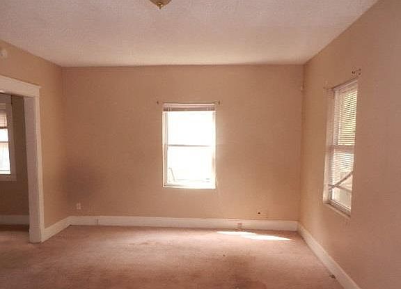 2nd image of 449 N 18th St