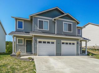 1565 SE Honeysuckle Loop UNIT B, Warrenton, OR 97146