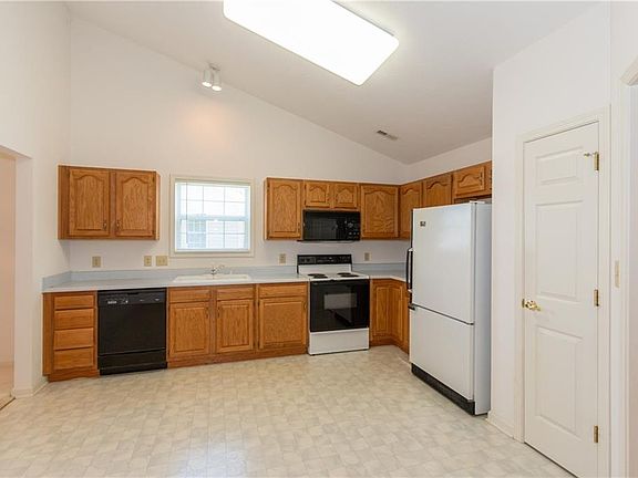 4th image of 11556 Coastal Way