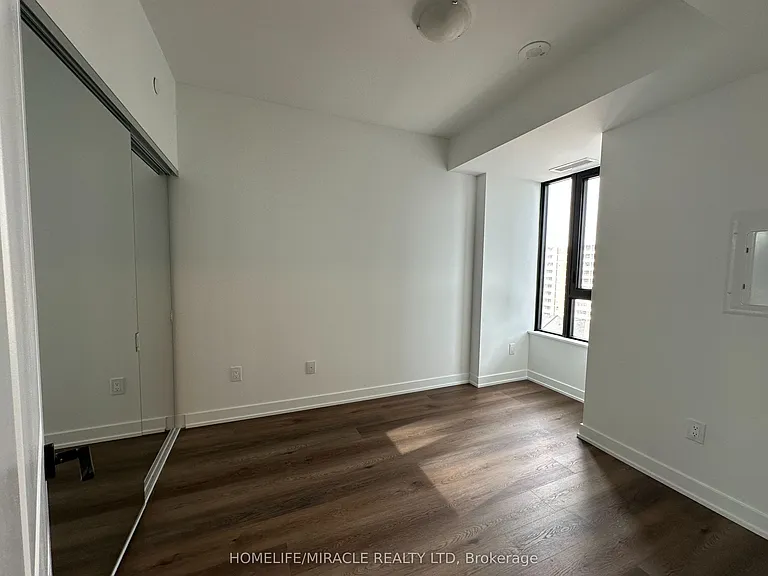 2075 Lakeshore Rd #603 — Photo 7