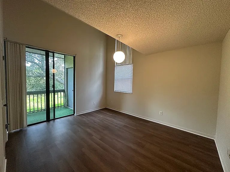 2050 San Marcos Dr SE #215 — Photo 10