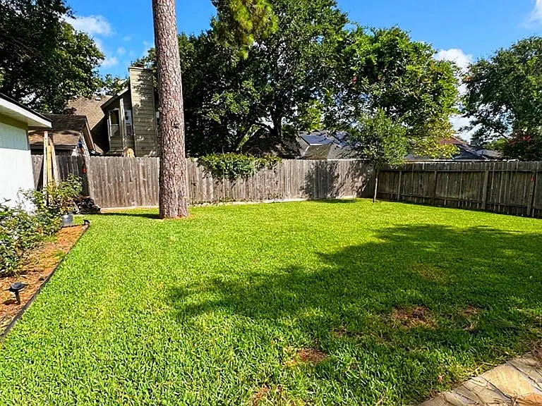 3934 Cypress Lake Dr — Photo 33