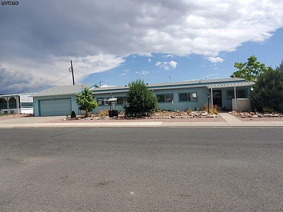 4th image of 896 Zona St